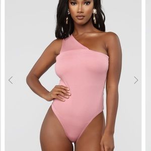 Muave / Pink one shoulder tank body suit 💞 NWT !
